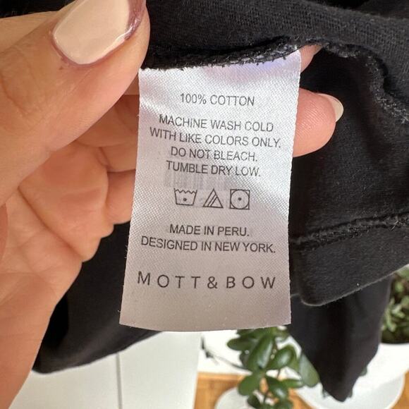 Mott & Bow 100% Cotton Black Long Sleeve Crew Tee Driggs, Size L, EUC - Picture 4 of 5